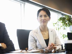 最先端のインプラント治療を適正価格で行います。